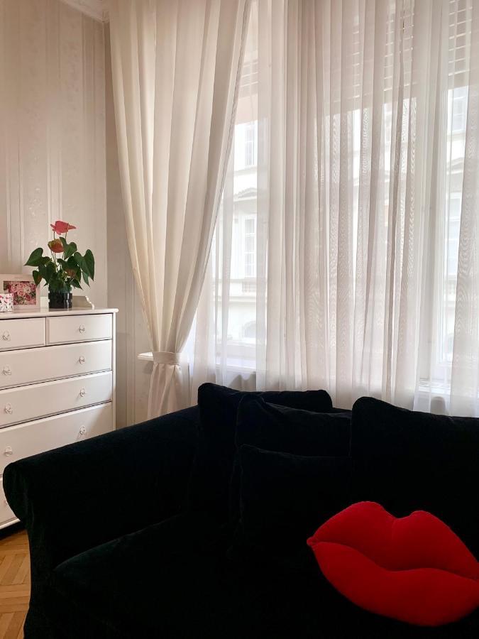 Basilica Rose Apartment บูดาเปสต์ ภายนอก รูปภาพ