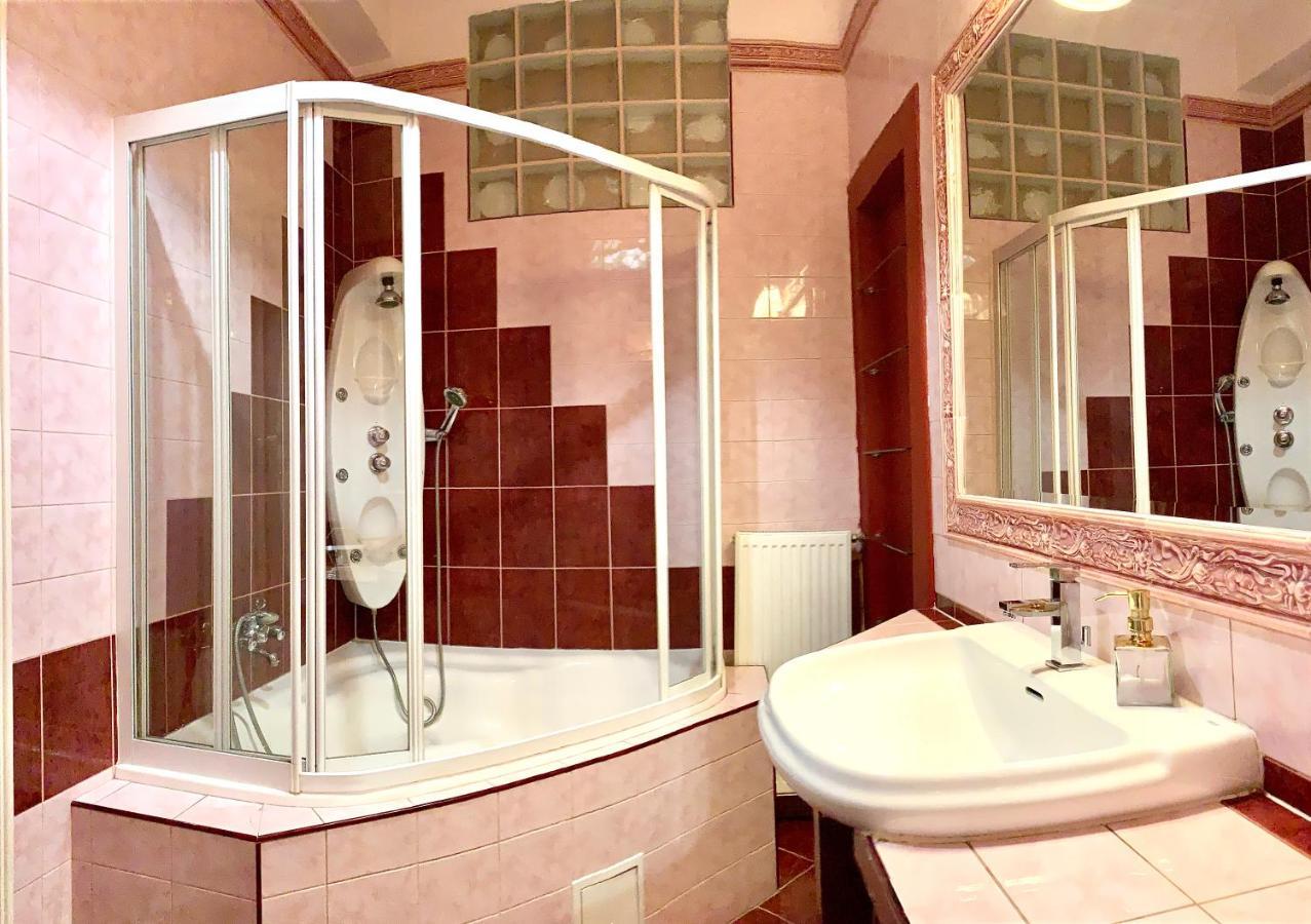 Basilica Rose Apartment บูดาเปสต์ ภายนอก รูปภาพ